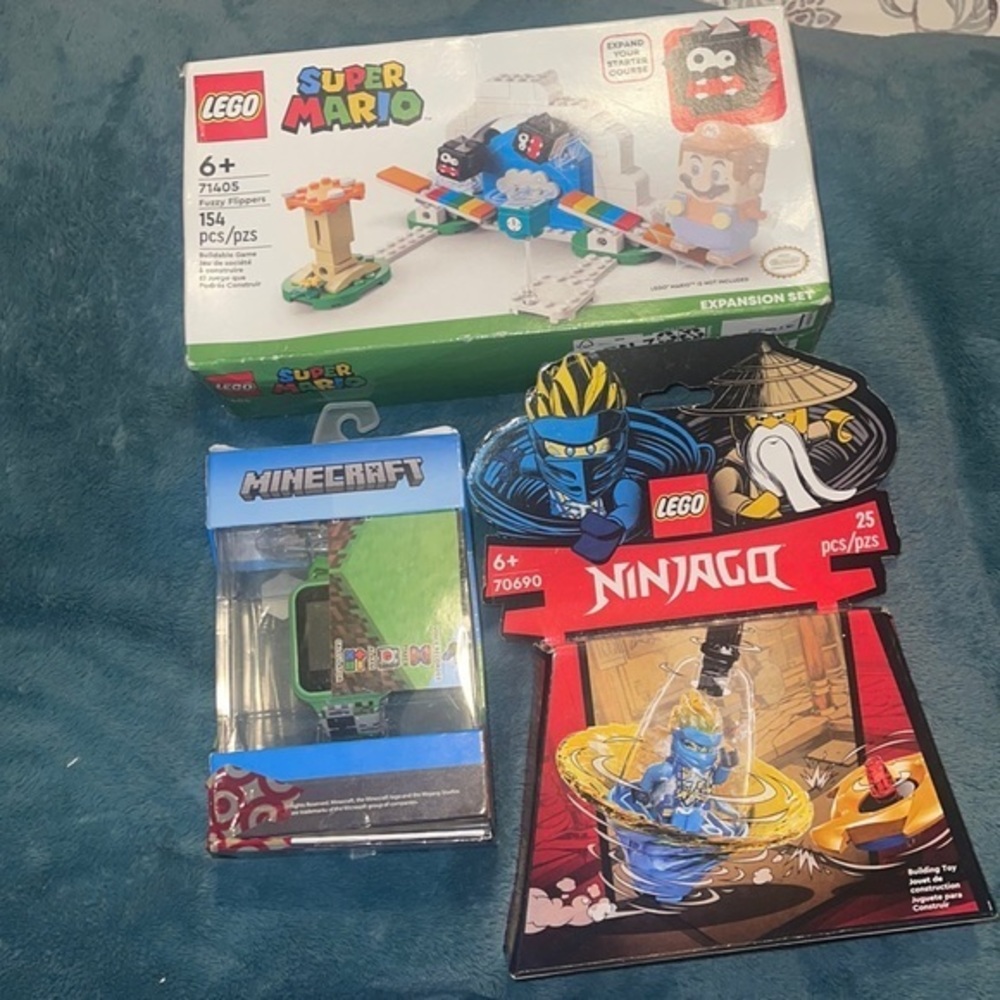 Boys toy lot Lego, Minecraft
